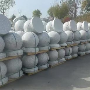 鹤岗 白麻花岗岩石材圆球，石球，挡车球，隔离球，景观石球，风水球等