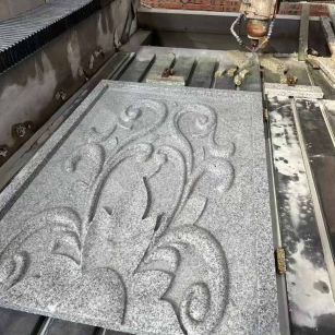 鹤岗 白麻别墅干挂雕花板