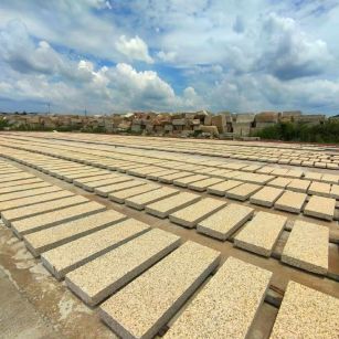 鹤岗 黄金麻荔枝面花岗岩石材地铺石防护中