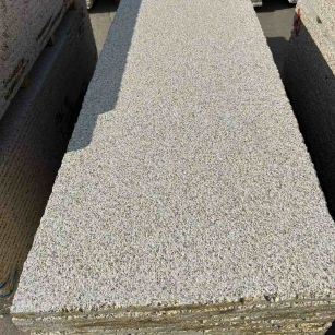 鹤岗 黄金麻花岗岩荔枝面毛板，半成品