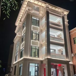 鹤岗 芝麻白花岗岩别墅外墙夜间效果