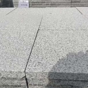 鹤岗 白麻花岗岩石材推荐 荔枝面地铺石