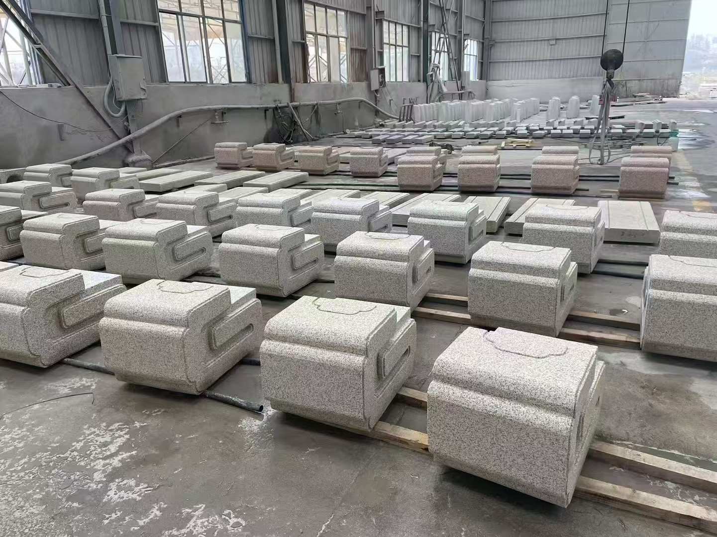 鹤岗 白麻花岗岩异形加工-石凳，坐凳