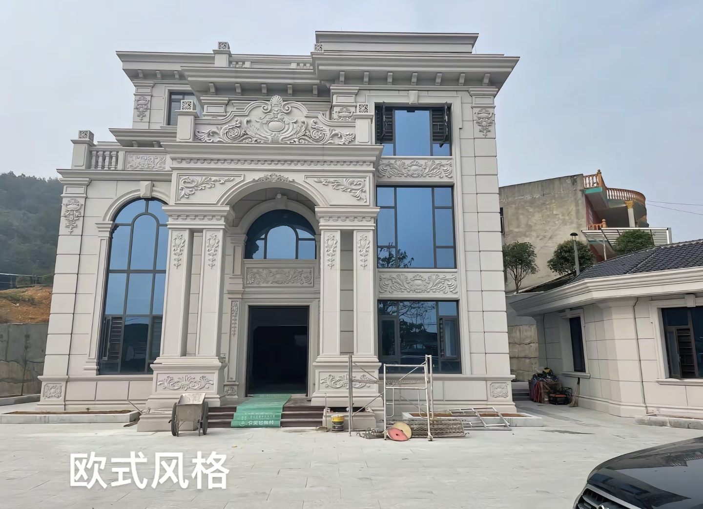 鹤岗 白麻花岗岩别墅外墙干挂