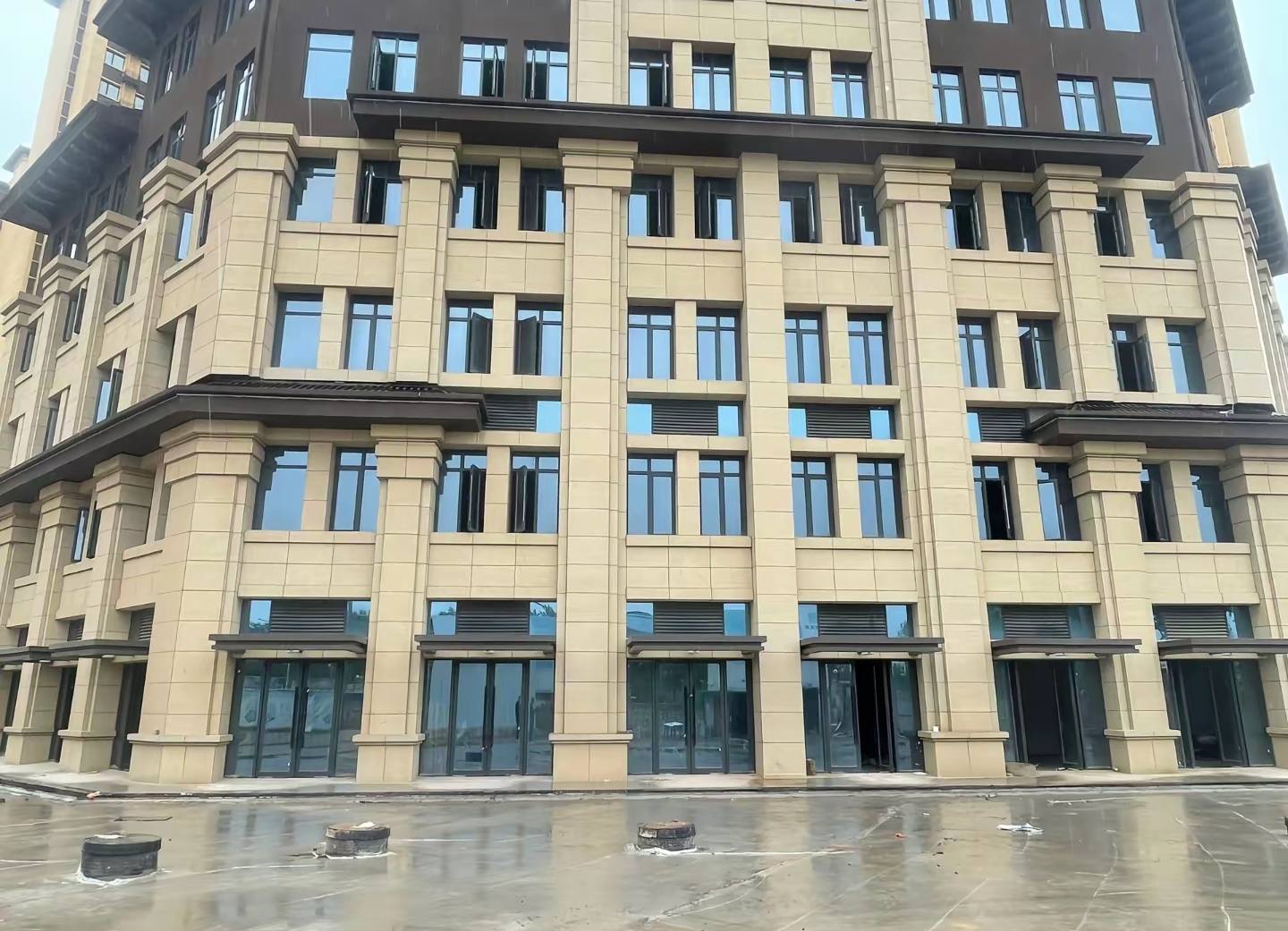 鹤岗 黄金麻花岗岩荔枝面小区外墙干挂