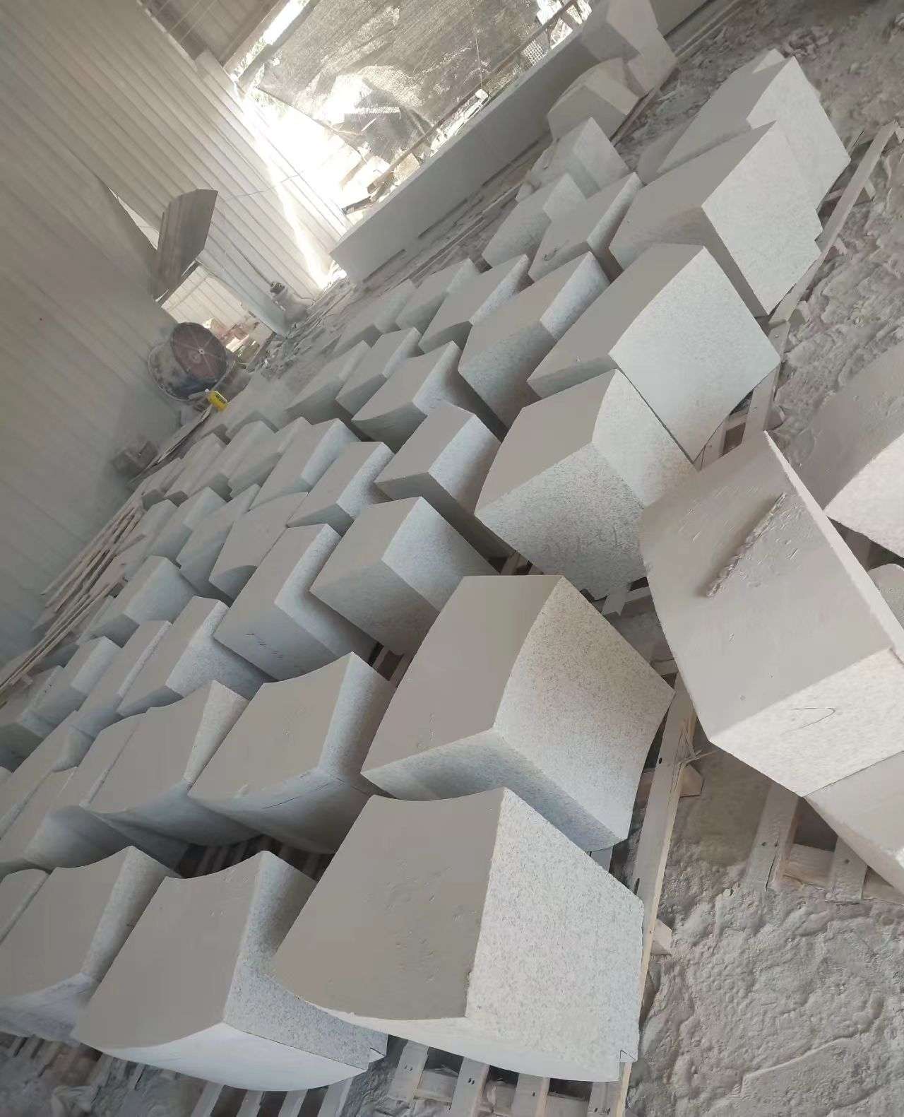 鹤岗 白麻花岗岩异形坐凳