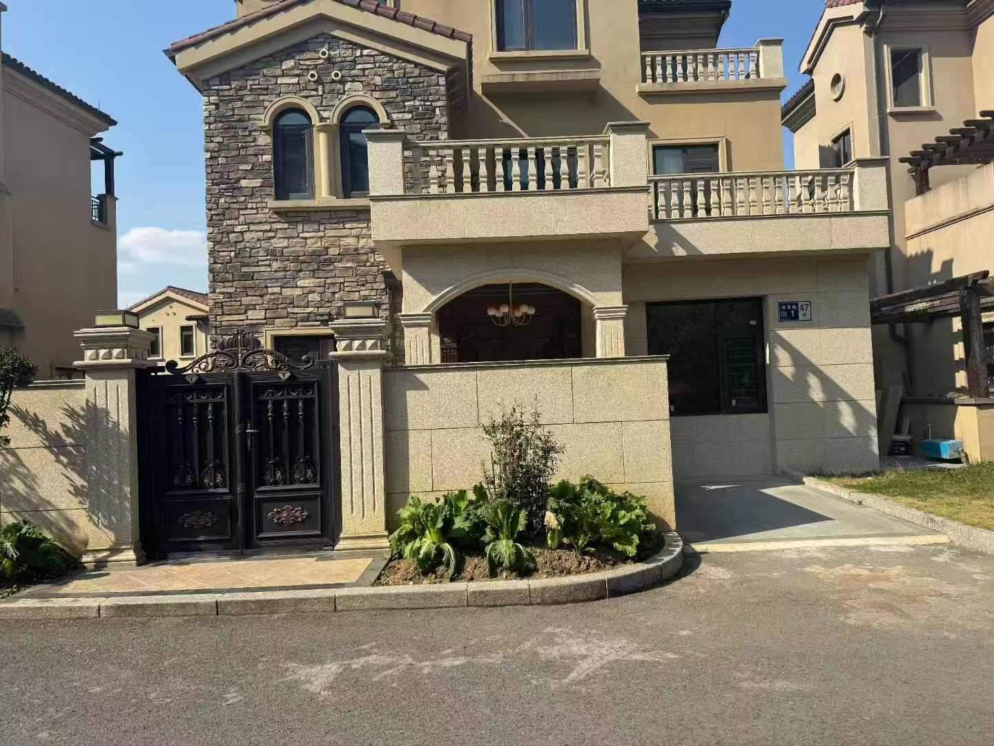 鹤岗黄金麻别墅案例展示