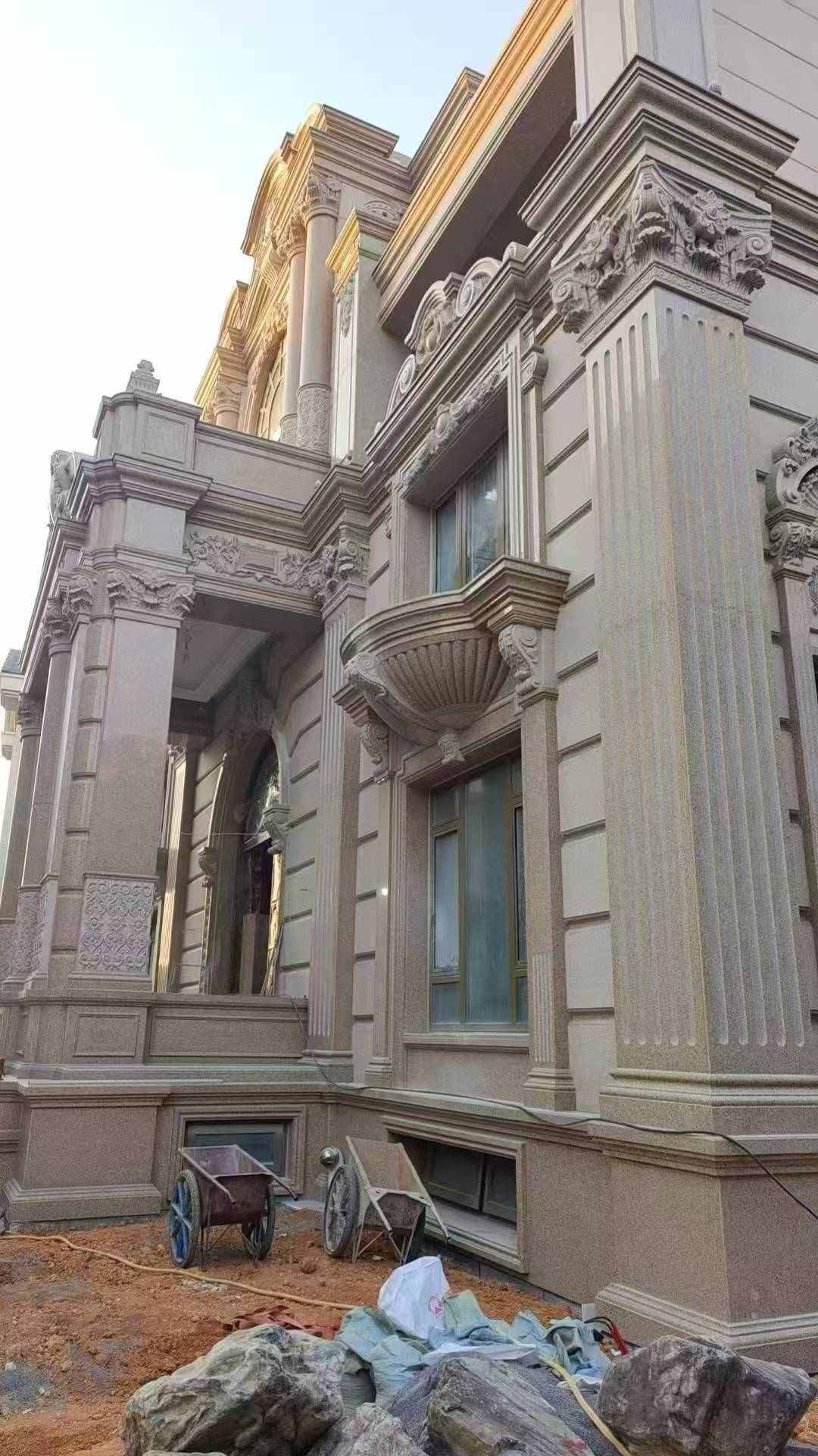 鹤岗 黄金麻花岗岩光面别墅外墙干挂施工完成