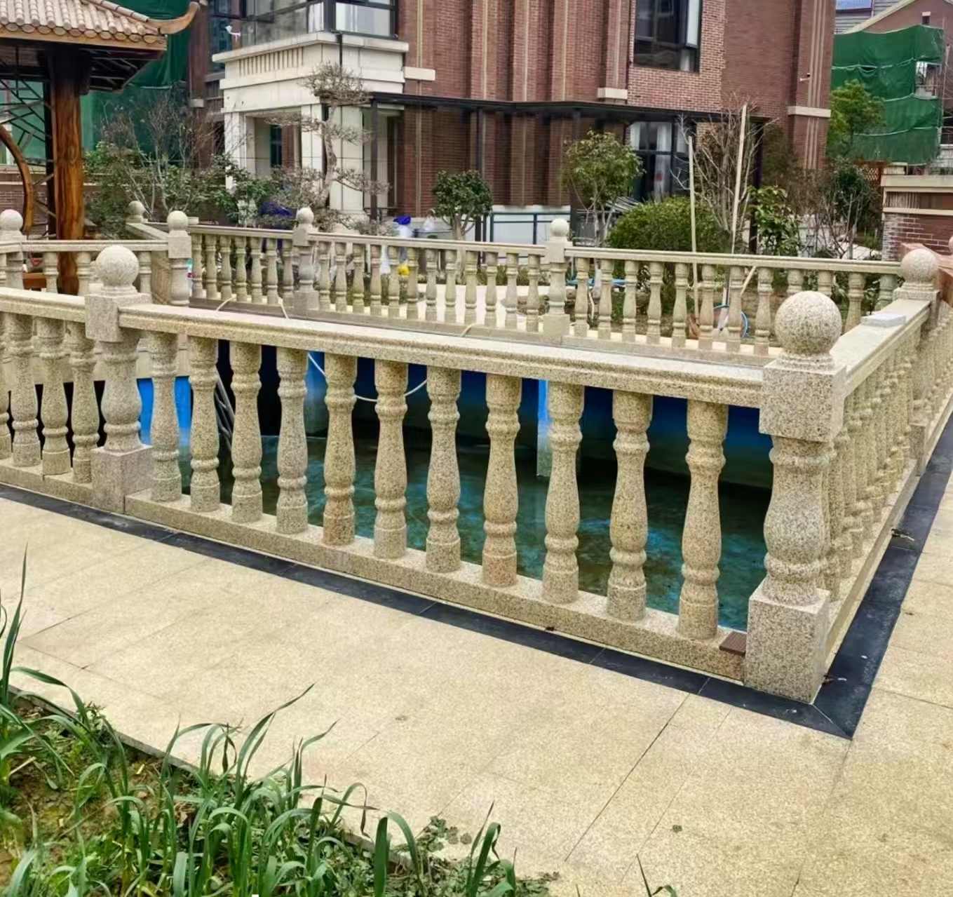 鹤岗黄金麻花岗岩石材栏杆，扶手，将军柱，花瓶柱