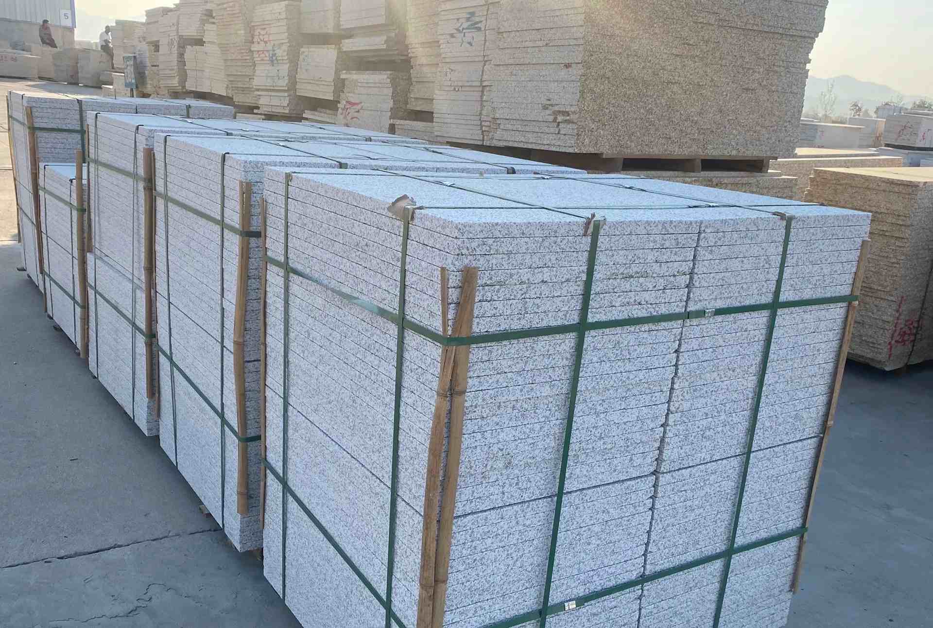 鹤岗 白麻花岗岩荔枝面地铺石