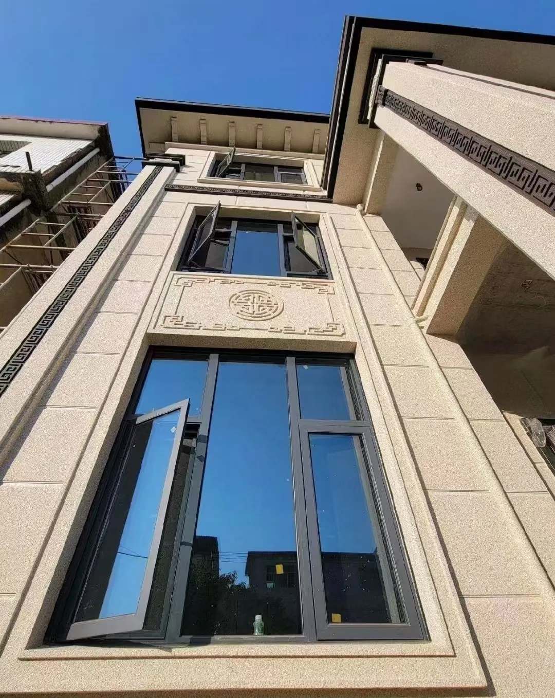 鹤岗 黄金麻荔枝面别墅外墙干挂效果展示